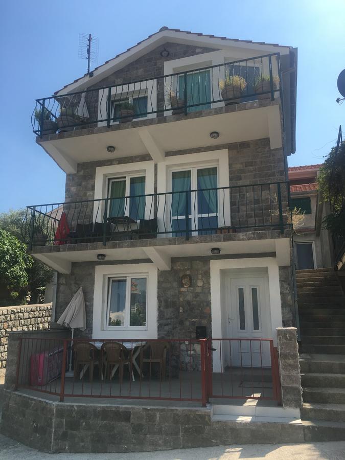 Studio Apartments Krasici Tivat Bagian luar foto