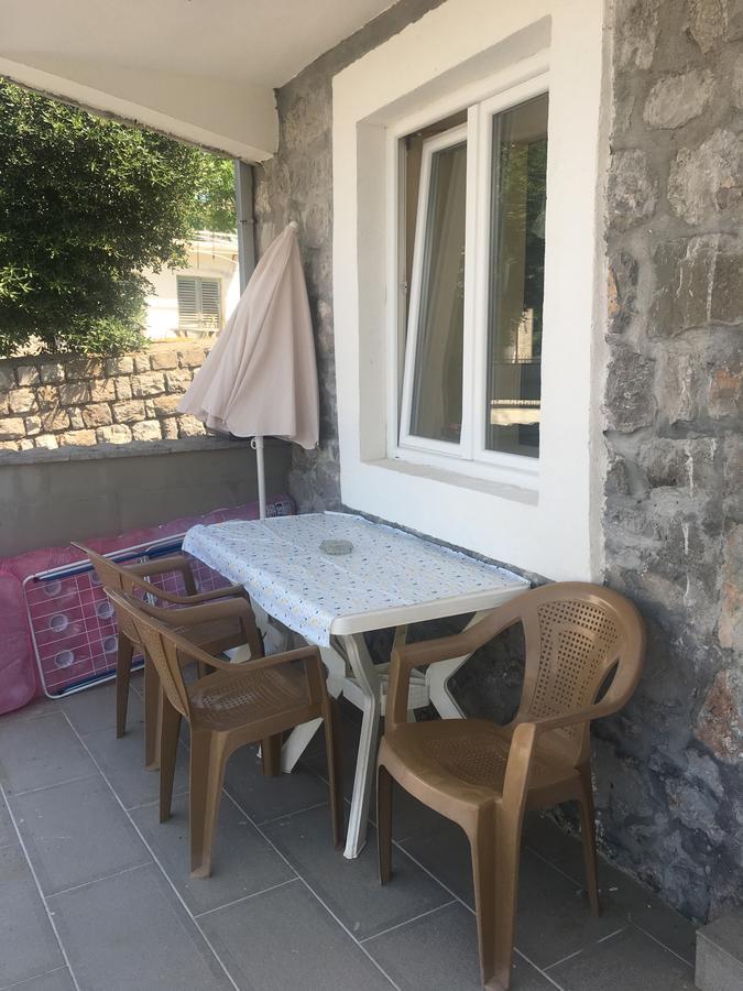 Studio Apartments Krasici Tivat Bagian luar foto