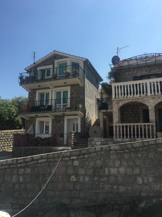 Studio Apartments Krasici Tivat Bagian luar foto